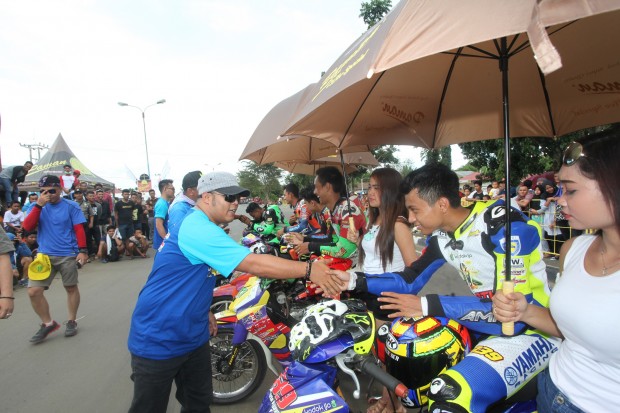 Wabup Robby Nahliansyah saat membuka turnamen Road Race beberapa waktu lalu