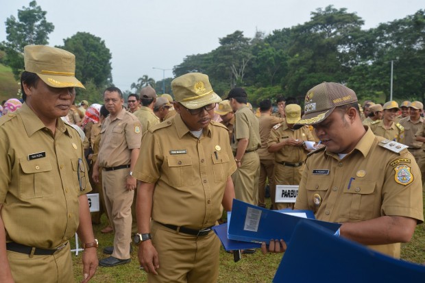Wakil Bupati Tanjung Jabung Timur Robby Nahliansyah saat melakukan sidak kehadiran ASN beberapa waktu lalu