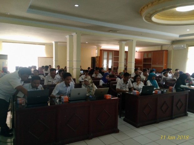 Pelatihan Aplikasi E-Office di Aula Bappeda Tanjab Timur